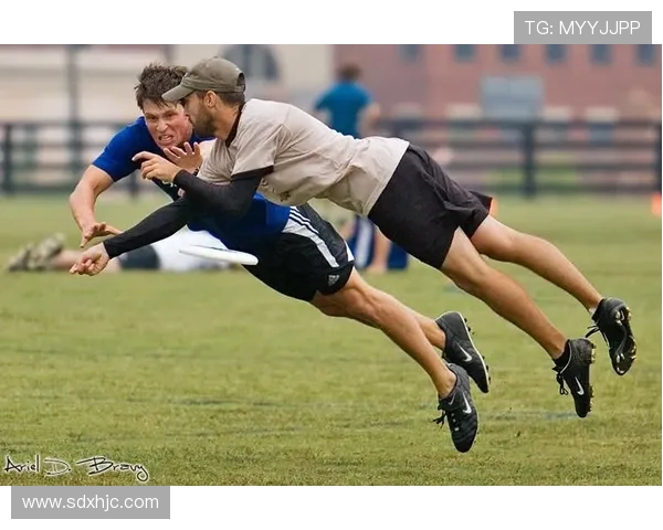 深圳飞盘队在极限运动会中的比赛表现与经验总结分析