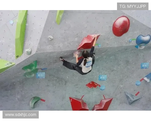 重庆滑板队在攀岩联赛中以89分稳居积分榜首位展现强劲实力