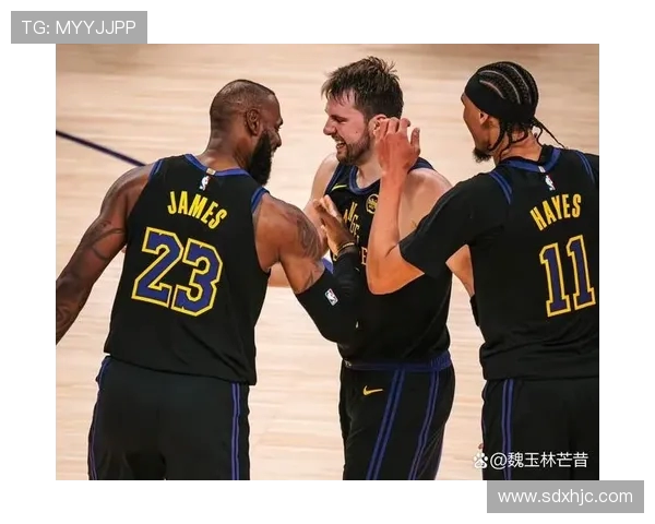 1997年湖人与爵士季后赛对决回顾与精彩瞬间分析