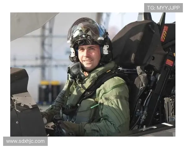 帕丘卡与普马斯激战正酣谁能在这场对决中笑到最后